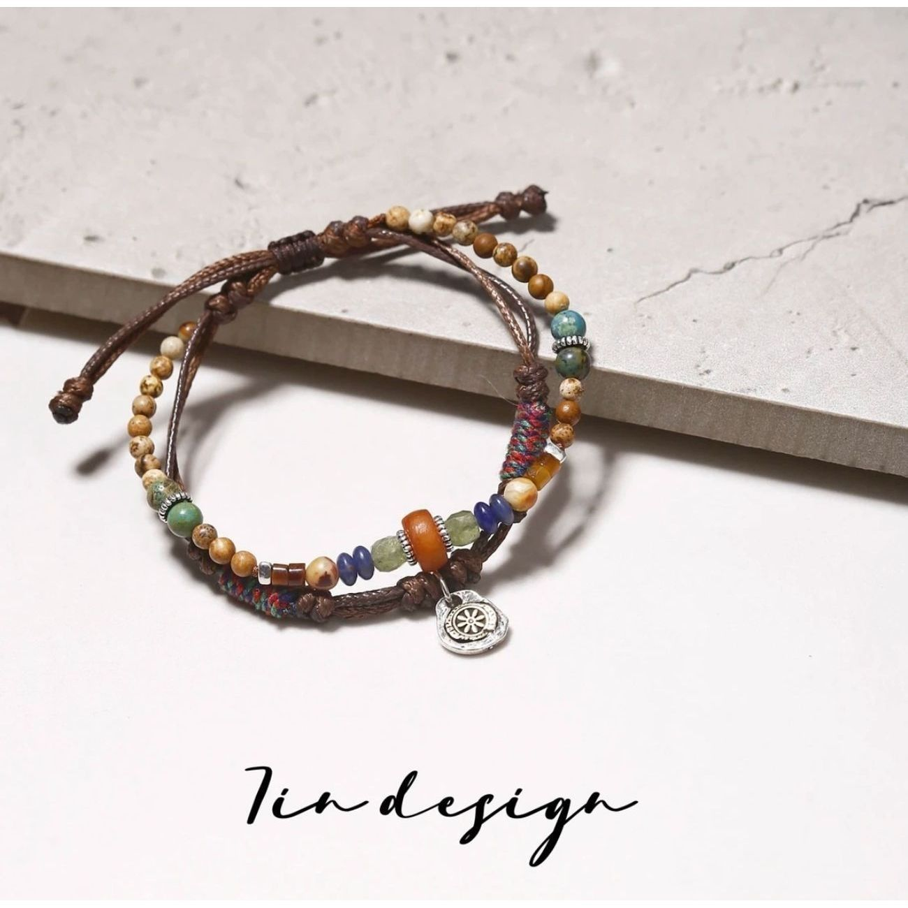 【Flow】Vintage Drift · Two-Strand Talisman– Worn Warmth, Slow Energy